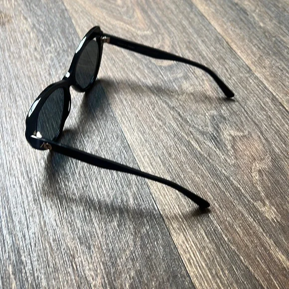 THE MONTMARTRE CATEYE SUNGLASSES